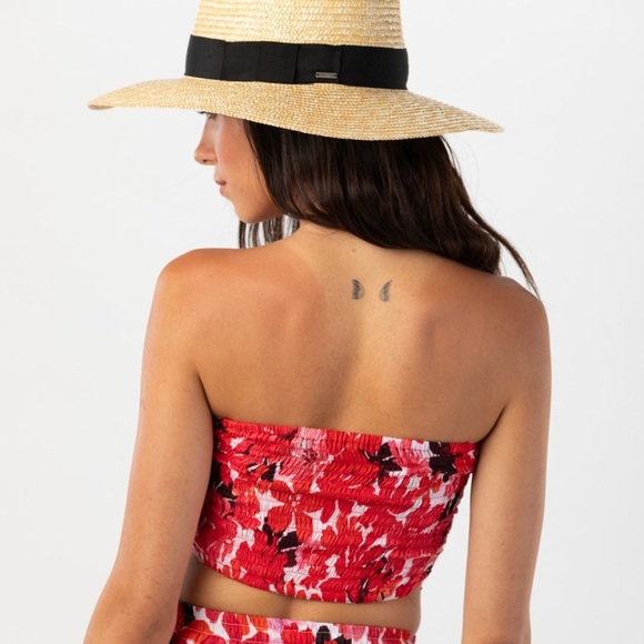 NWT REVOLVE Tiare Hawaii Crop Capri Top in Fiji Flowers Red in xs/s - Picture 2 of 9